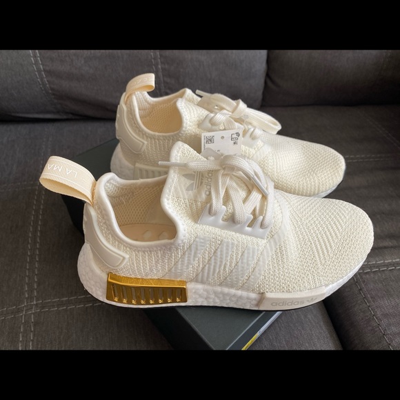 Adidas NMD R1 - Picture 4 of 5